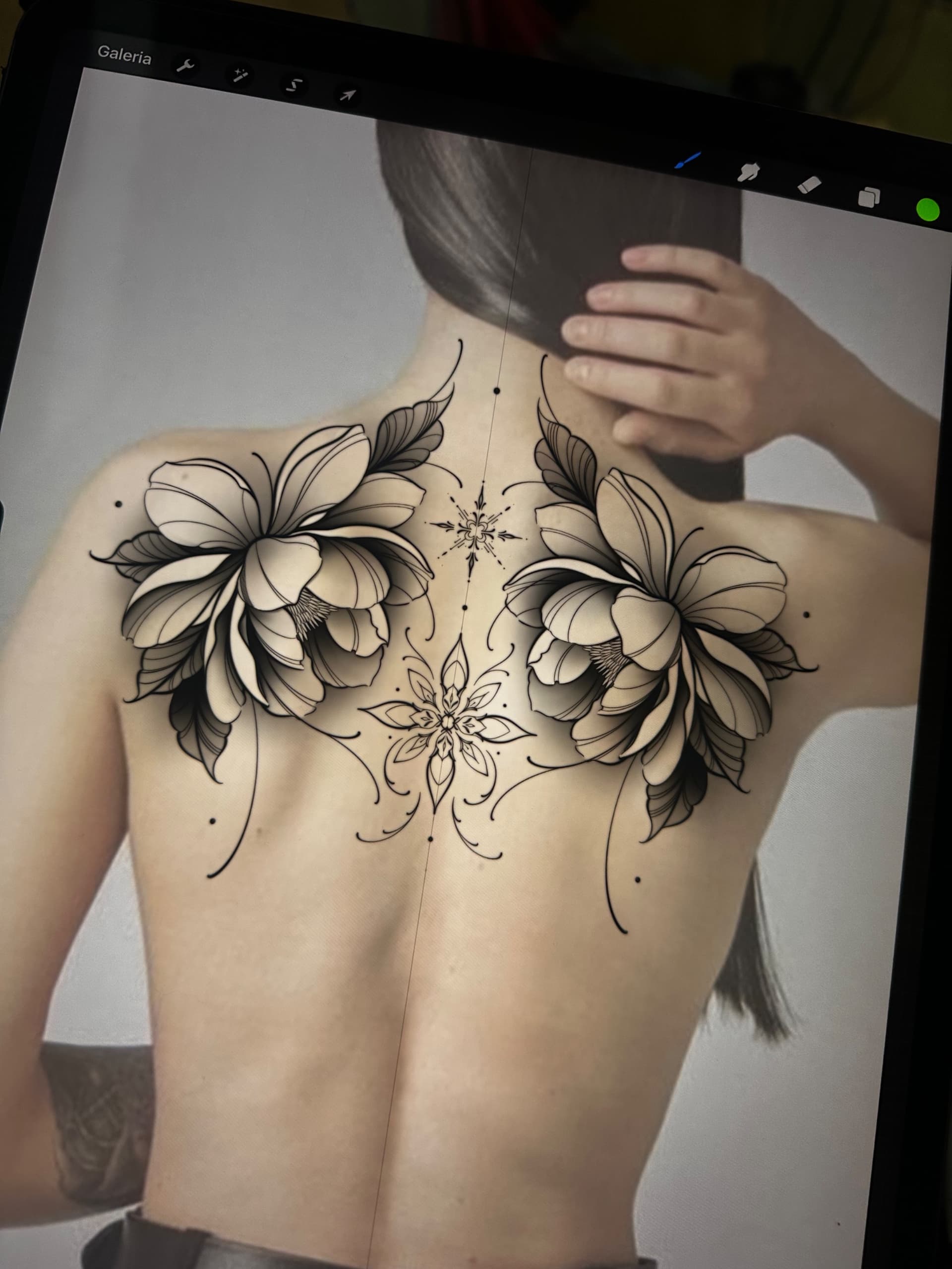 Floral com Ornamentos